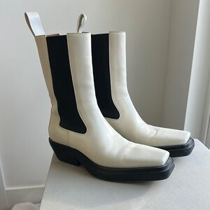 Women’s Bottega Veneta Leather Chelsea Boots
